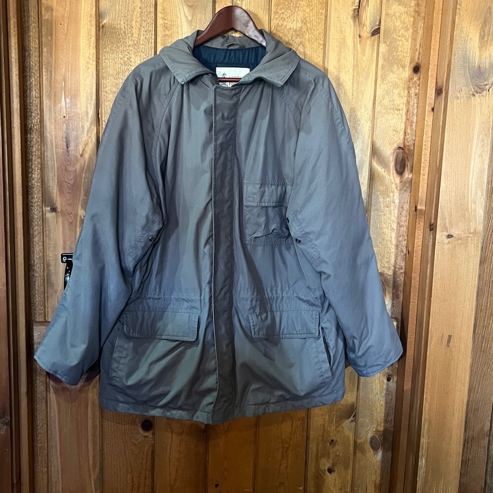 London Fog size 42 Regular (Equivalent to Large) grey zip front jacket